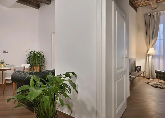 Kaiserstein Palace Apartment