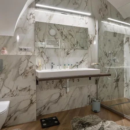 Apartment Kaiserstein Palace *