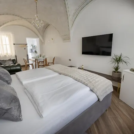 Apartment Kaiserstein Palace